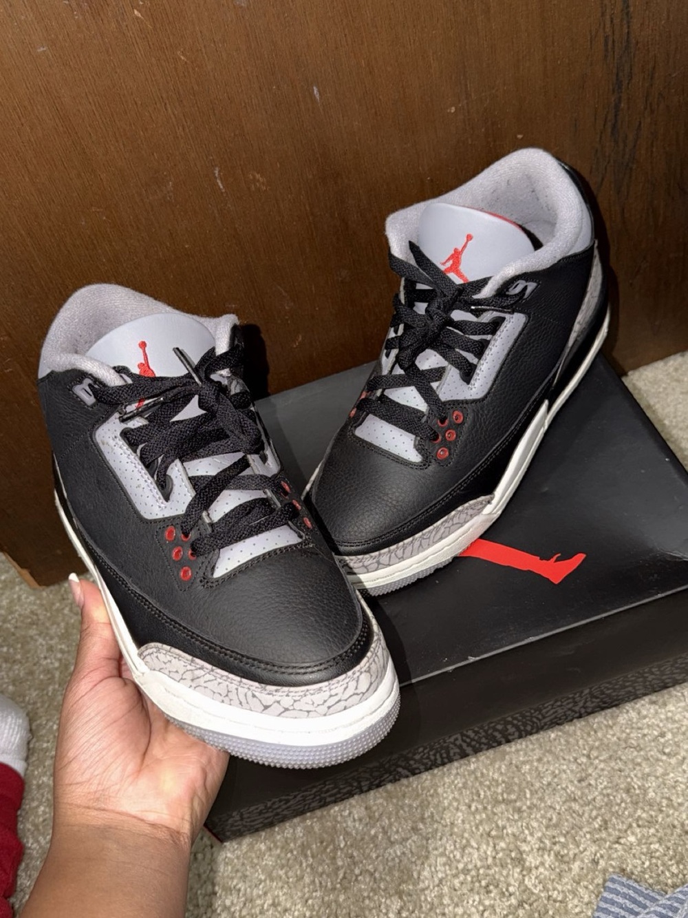 Jordan Men’s Black/Gray/Red Retro Sneakers